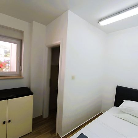 Apartments In Turanj, 20M From The Beach Sukošan Екстериор снимка