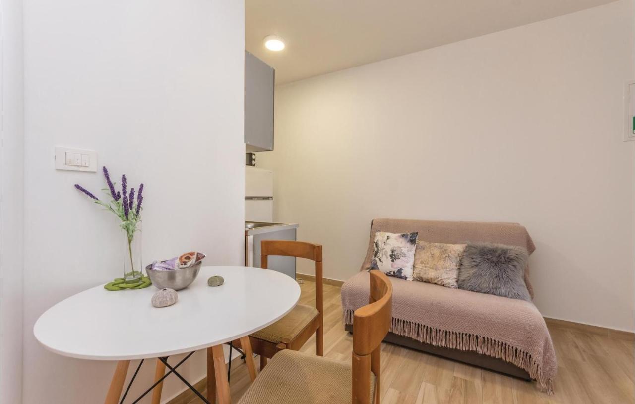 Apartments In Turanj, 20M From The Beach Sukošan Екстериор снимка