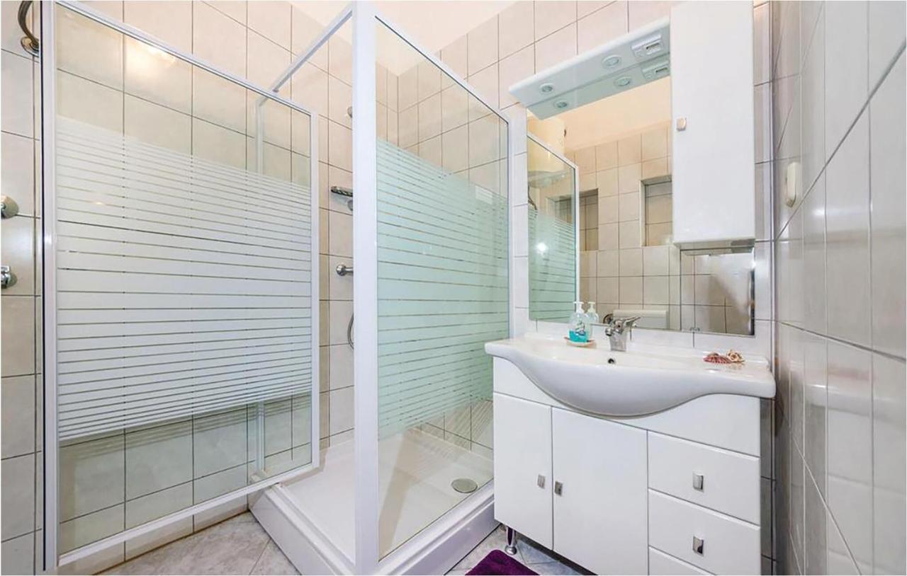 Apartments In Turanj, 20M From The Beach Sukošan Екстериор снимка