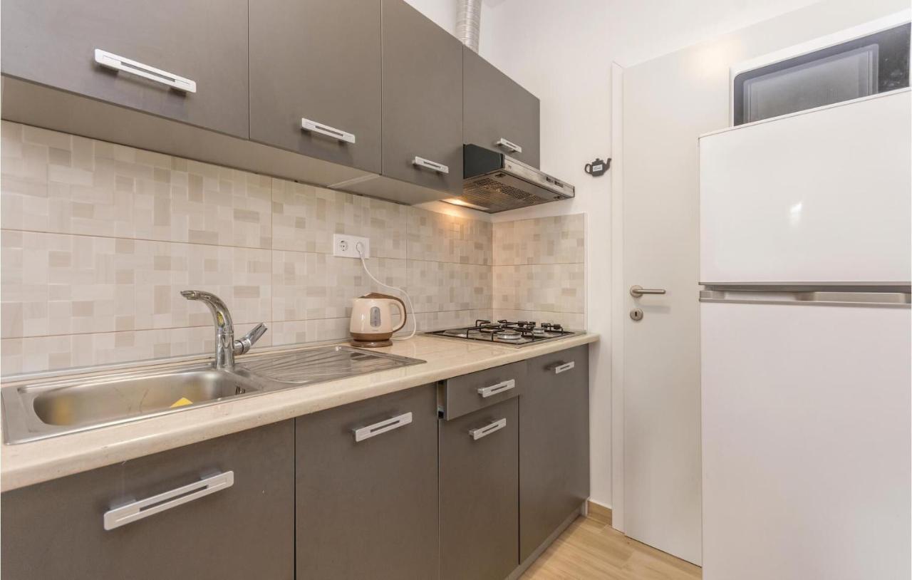 Apartments In Turanj, 20M From The Beach Sukošan Екстериор снимка