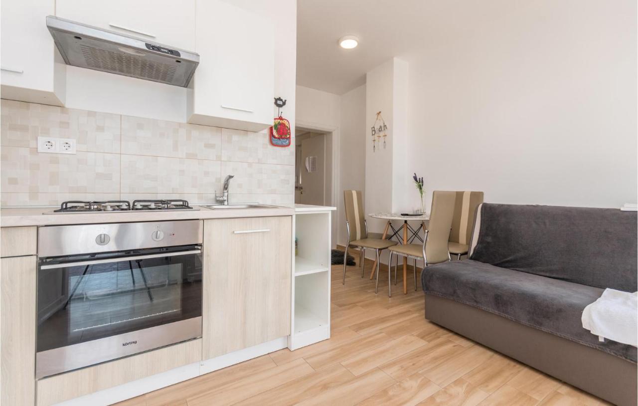 Apartments In Turanj, 20M From The Beach Sukošan Екстериор снимка