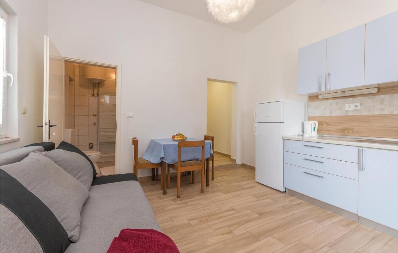 Apartments In Turanj, 20M From The Beach Sukošan Екстериор снимка