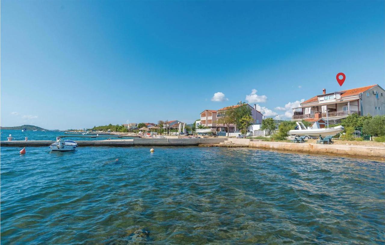 Apartments In Turanj, 20M From The Beach Sukošan Екстериор снимка