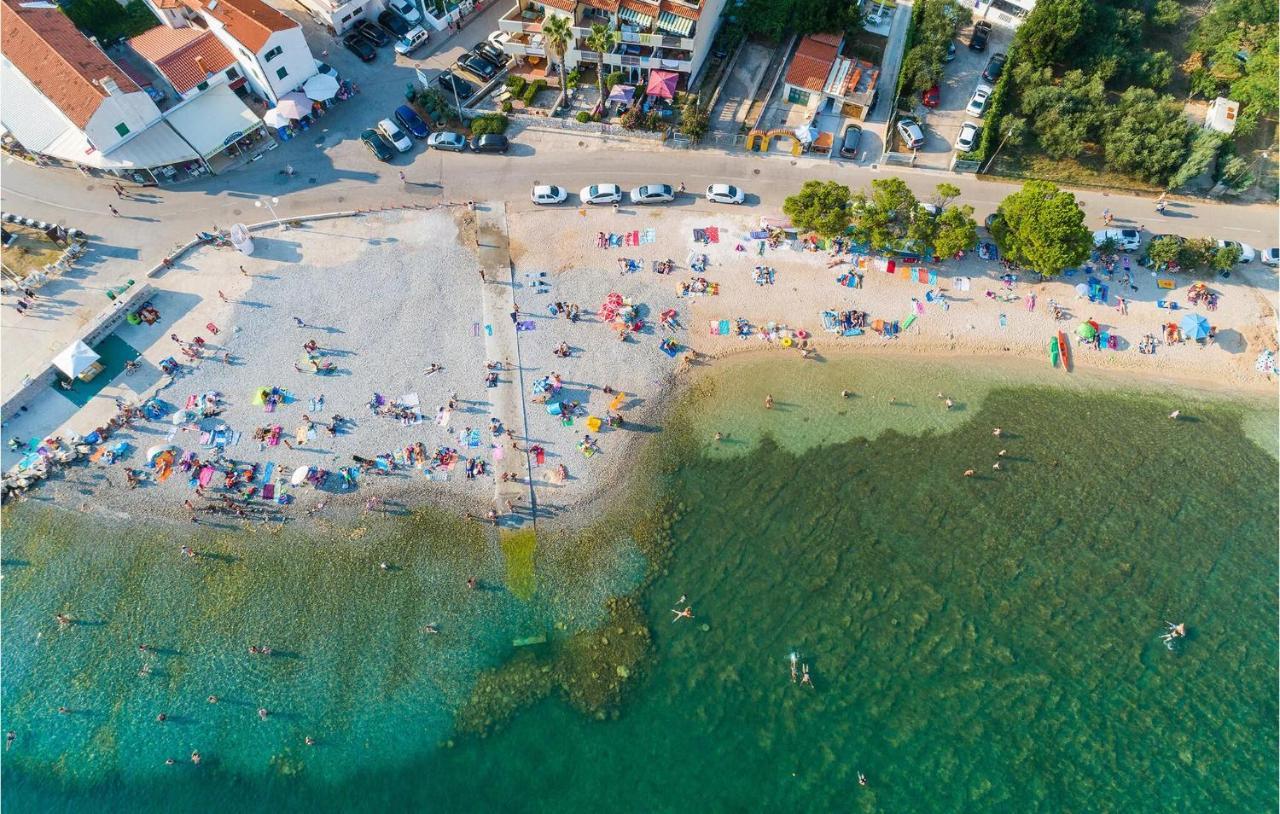 Apartments In Turanj, 20M From The Beach Sukošan Екстериор снимка