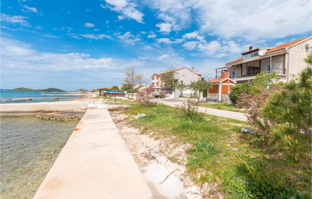 Apartments In Turanj, 20M From The Beach Sukošan Екстериор снимка