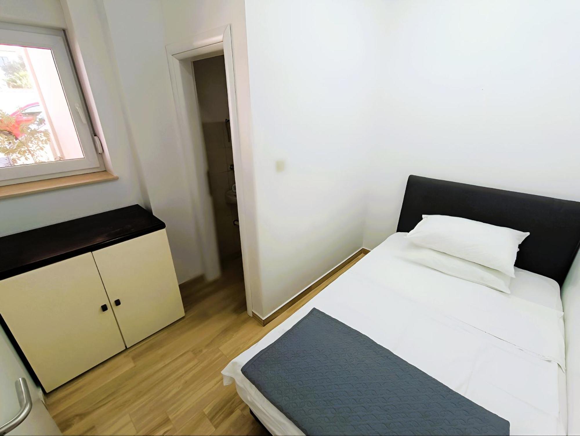 Apartments In Turanj, 20M From The Beach Sukošan Екстериор снимка