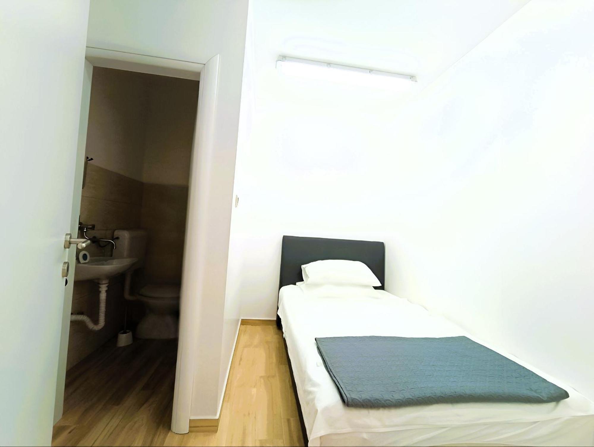 Apartments In Turanj, 20M From The Beach Sukošan Екстериор снимка